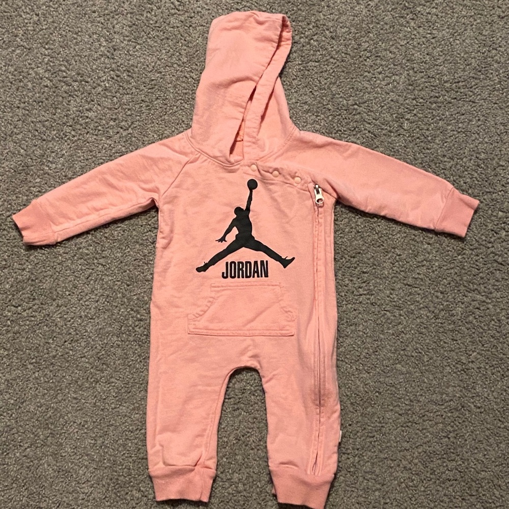 Jordan sleeper pink